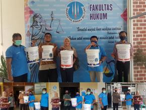 FH UBB Serahkan Alat Kebersihan Ke Sejumlah Desa Untuk Cegah Covid-19